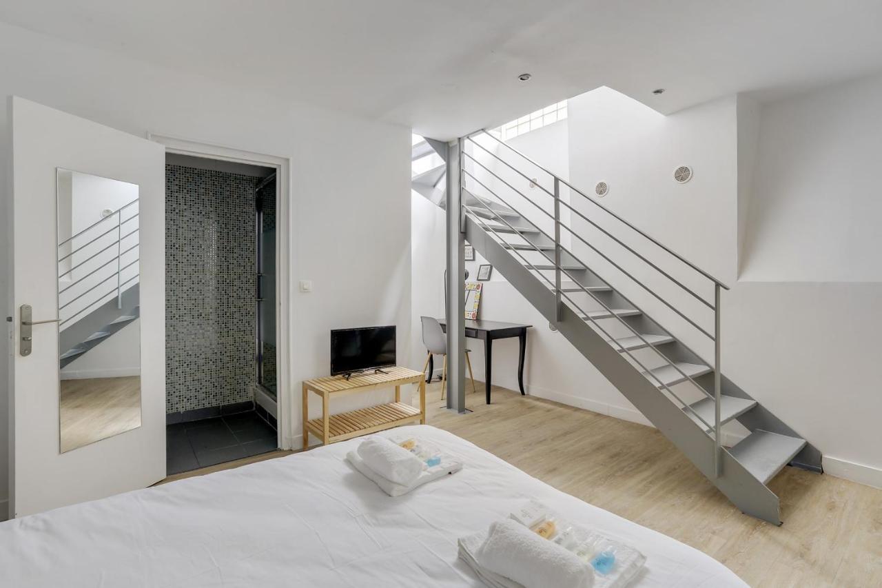 170 Angouleme Large Duplex Style Apt With1 Bdr Central Appartement
